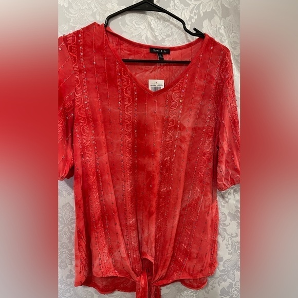 Sami& Jo red top with sequins .women’s size Small - Picture 1 of 6